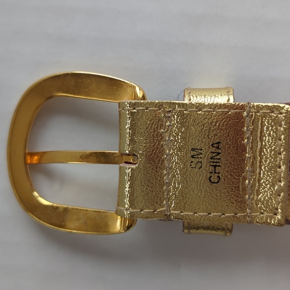 Faux Leather Metallic Gold Tone Cut Out Belt with Buckle SM Gold - Picture 10 of 16